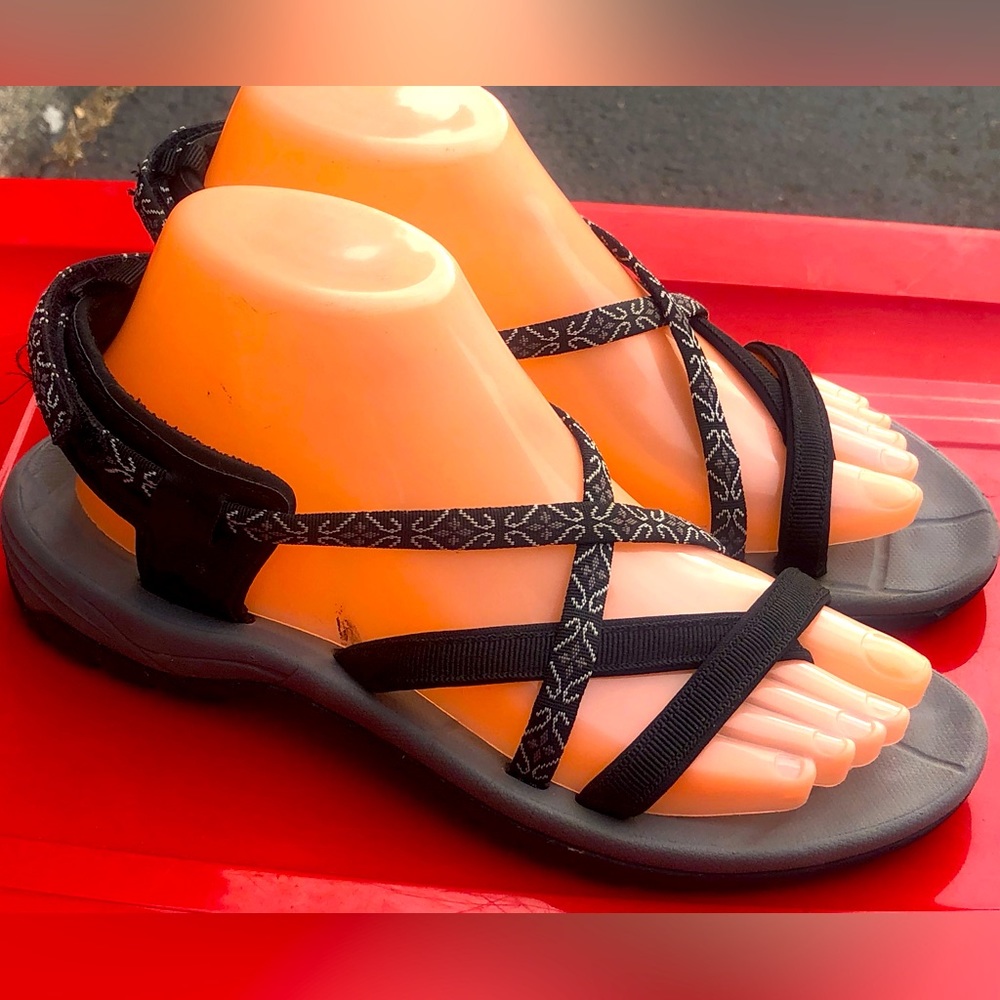 COPY - Northside Women’s Outdoor Sport Ankle Strap Sandals Size 6